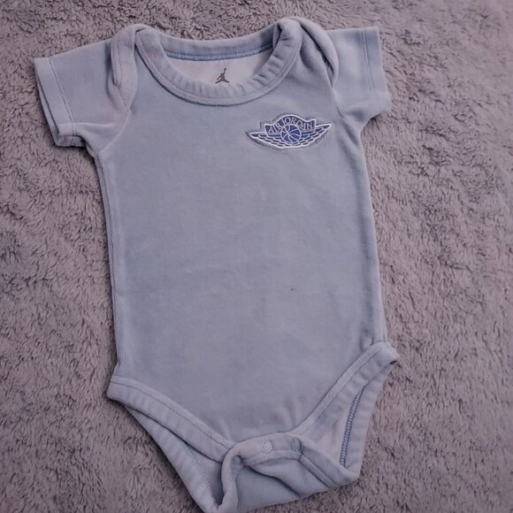 Jordan Body Suit Baby 0-6 Months Nike Air Terry Cloth Snap Button Blue Boy Logo - Picture 2 of 8